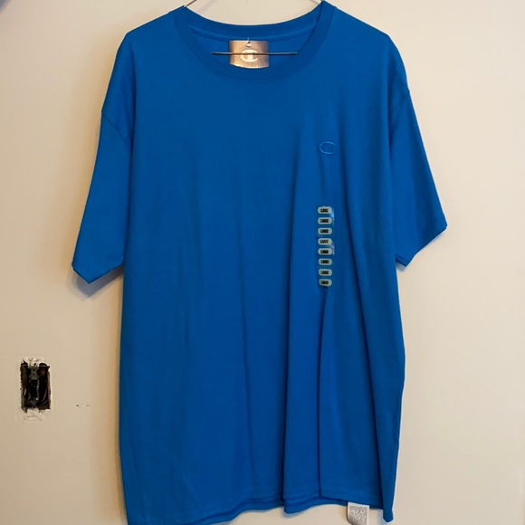 Champion Other - Size large champion tee